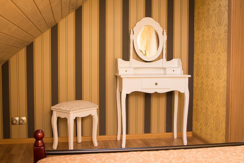 Romance Ventspils Bagian luar foto