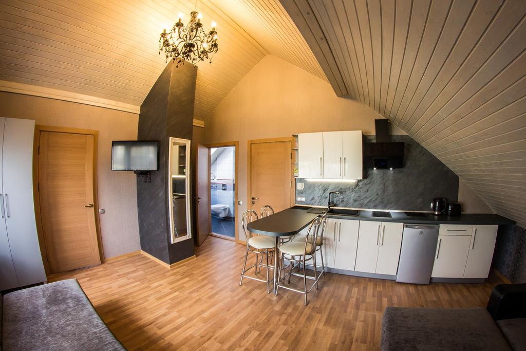 Romance Ventspils Bagian luar foto