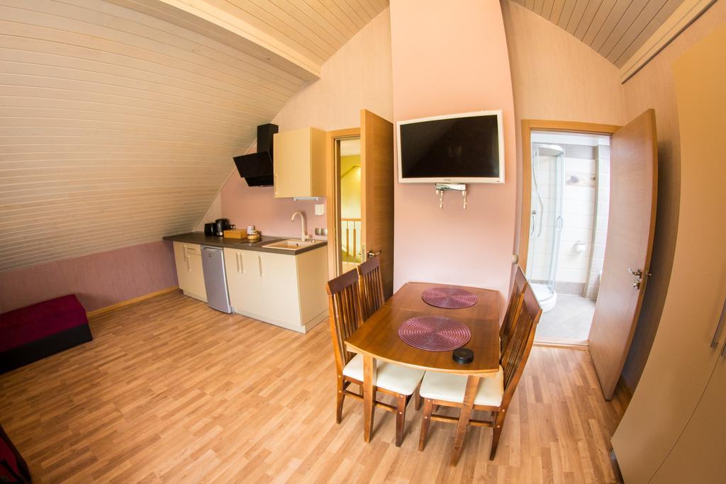 Romance Ventspils Bagian luar foto